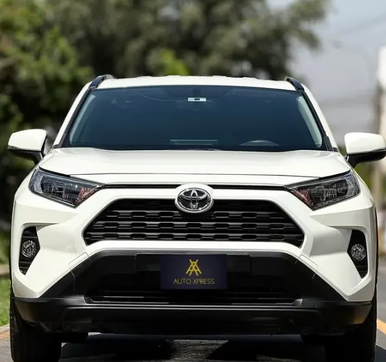 Toyota RAV4 blanco